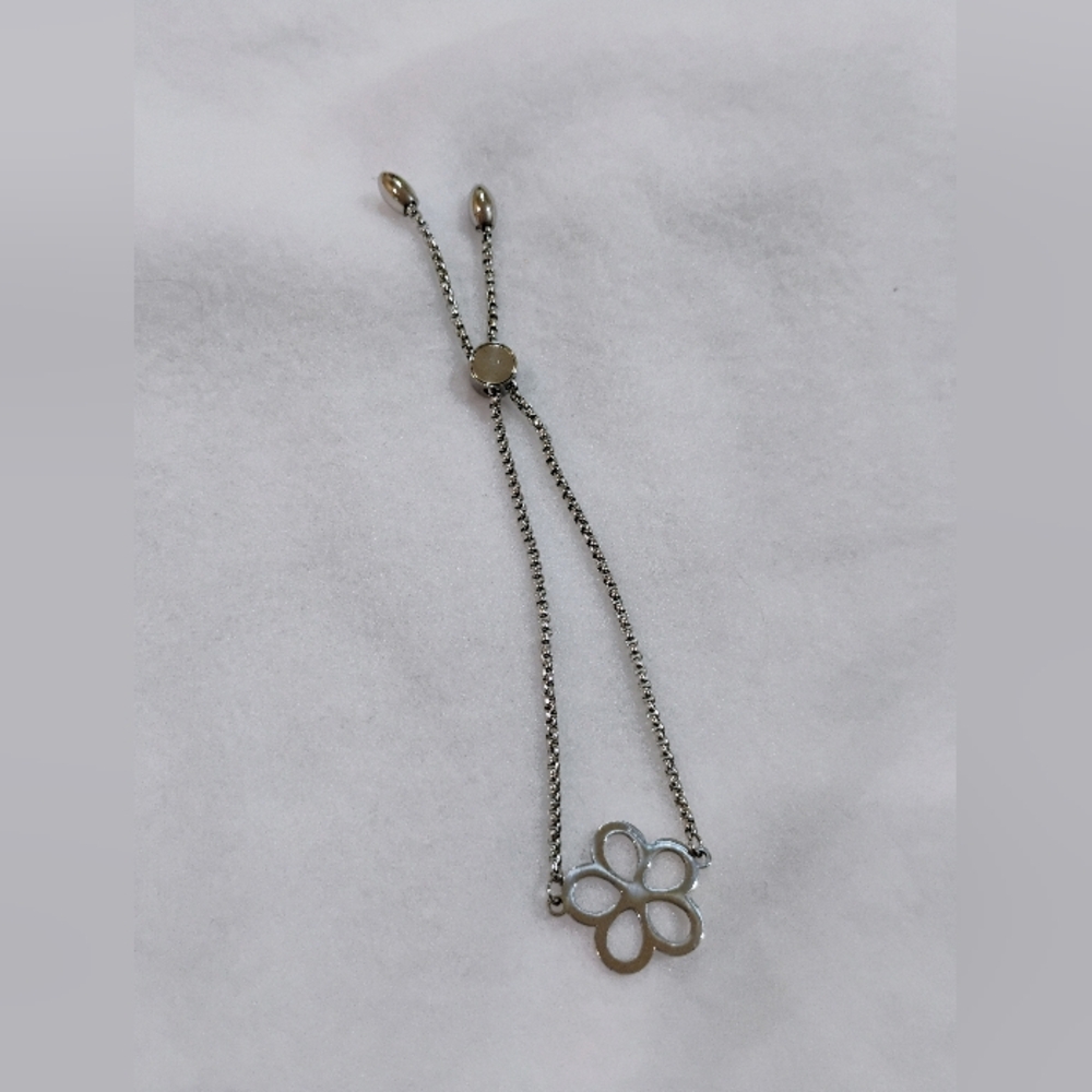 Silver Flower Adjustable Bracelet